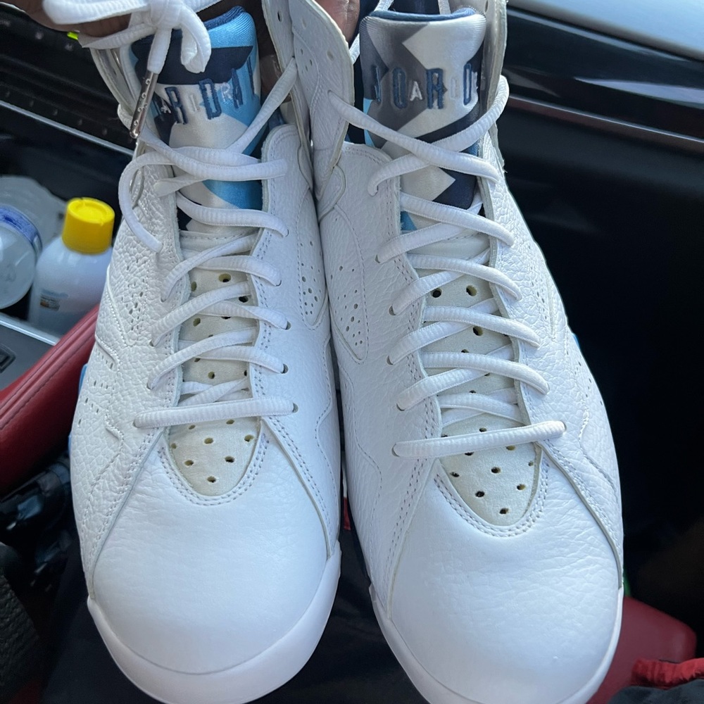 Jordan blue an white size 10
